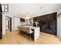492 Old Orchard Grove, Toronto, ON M5M2G5 Photo 17