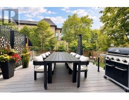 492 Old Orchard Grove, Toronto, ON M5M2G5 Photo 34