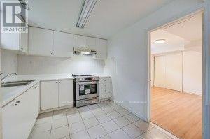 182 Finch Avenue East, Toronto, ON photo 31