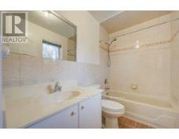 182 Finch Avenue E, Toronto, ON M2N4R9 Photo 27