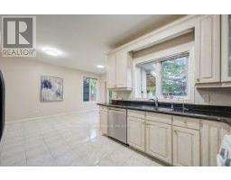 Primary Bedroom - 182 Finch Avenue E, Toronto, ON M2N4R9 Photo 9