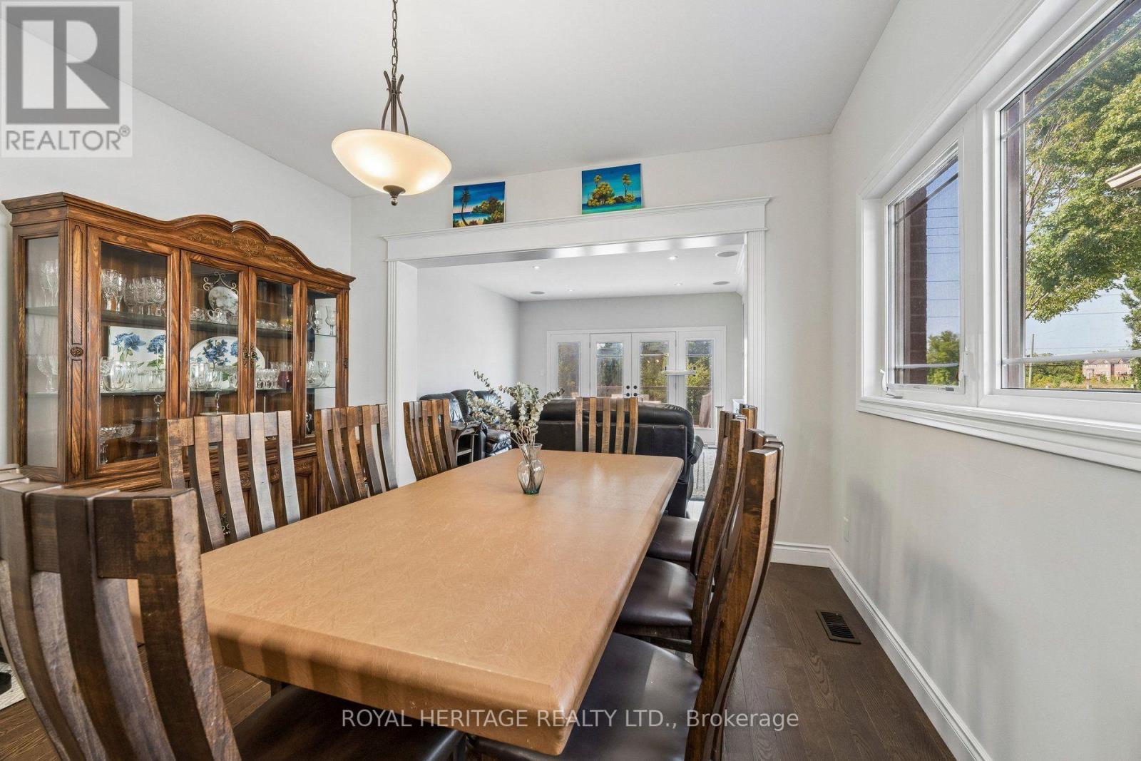 51 Gloria Crescent, Whitby, ON photo 14