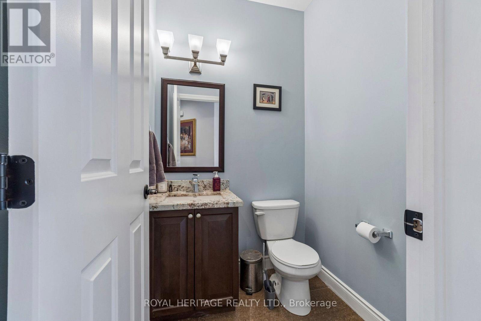 51 Gloria Crescent, Whitby, ON photo 4