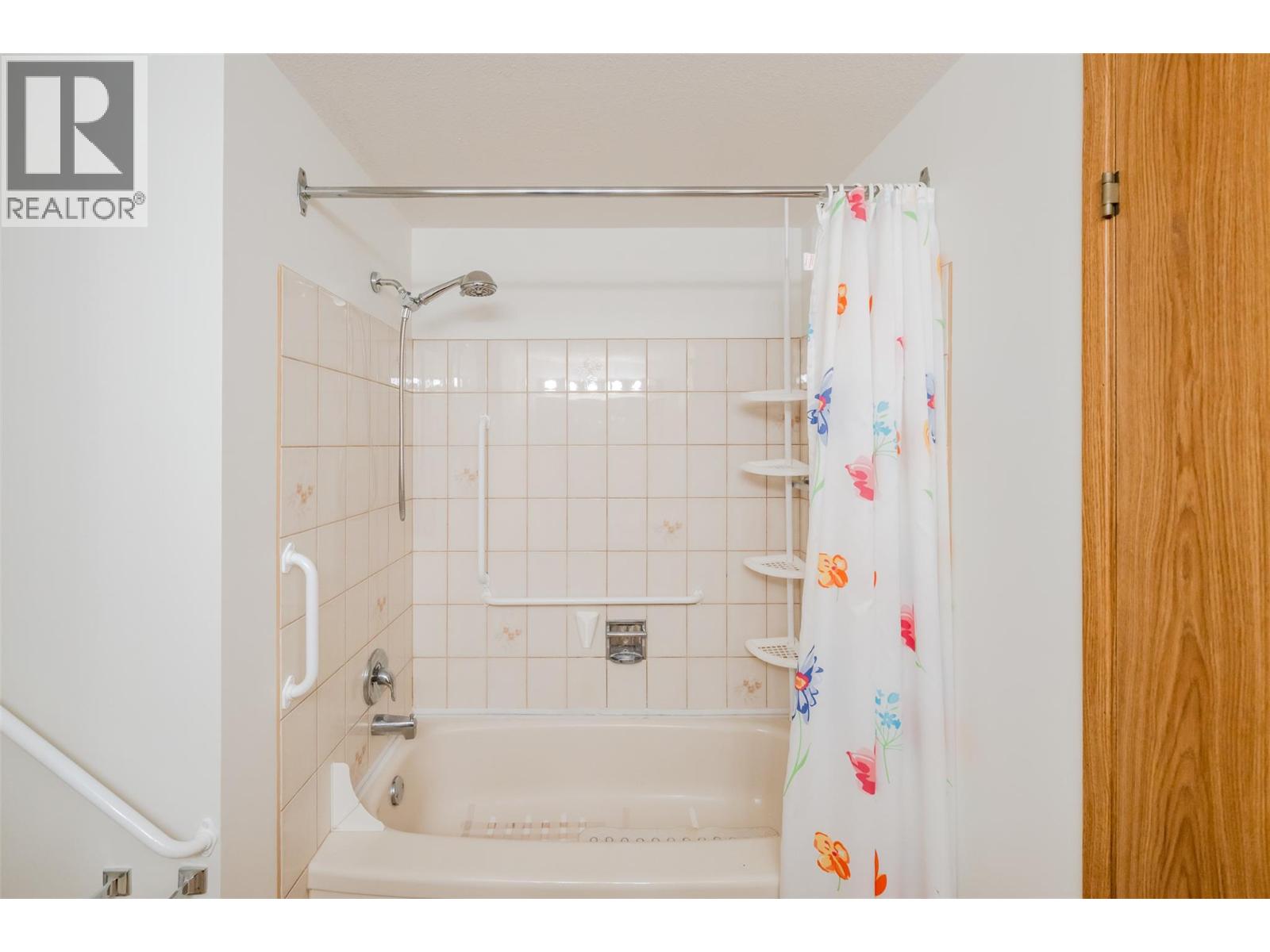 #105 232 Kinney Avenue - 47