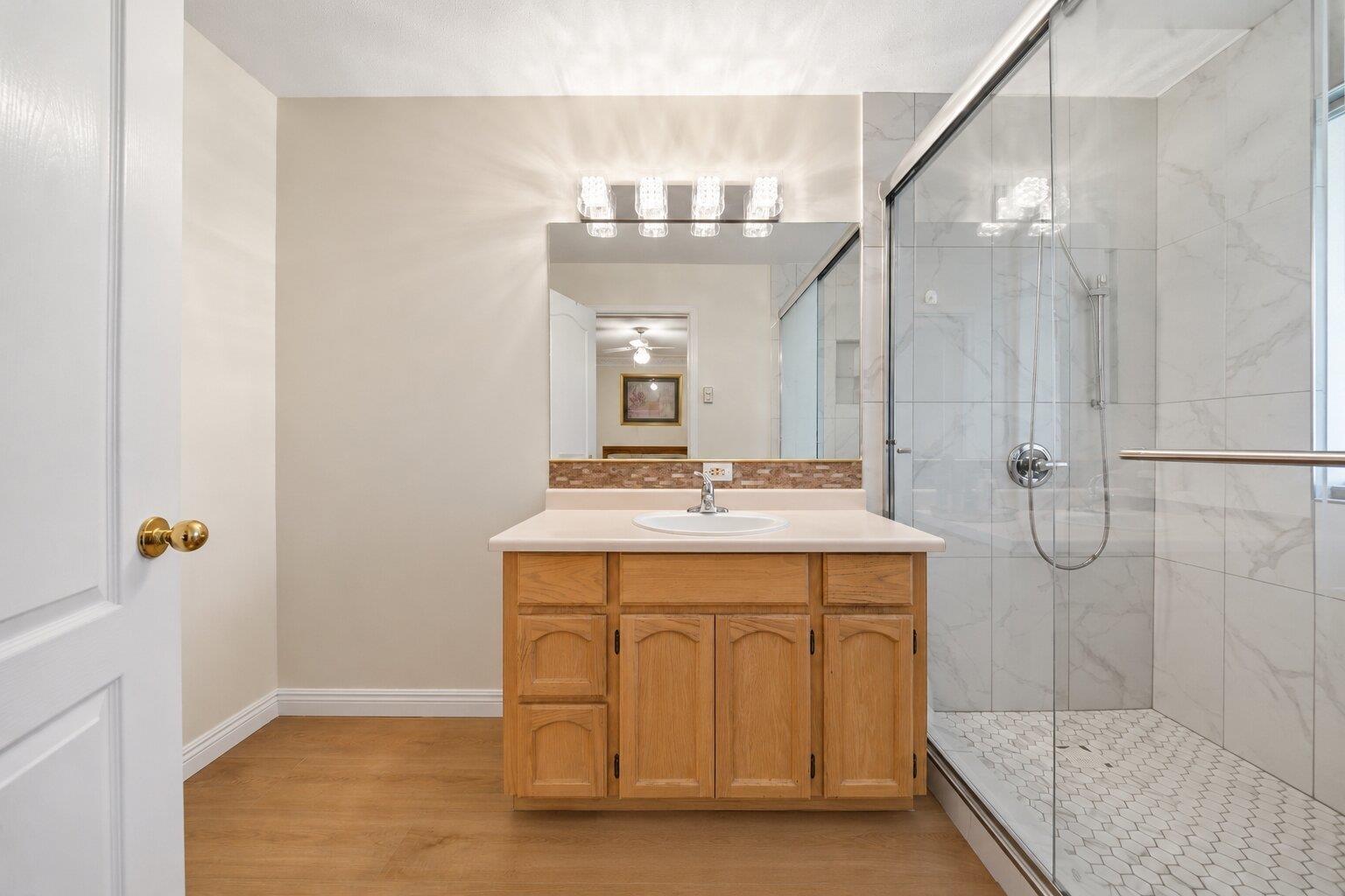 Photo of 6142 184A STREET 25
