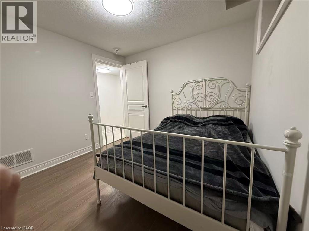 117 EAGLECREST Street, Kitchener — photo 10
