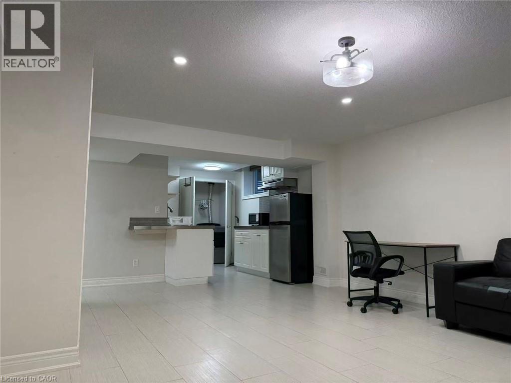 117 EAGLECREST Street — photo 2