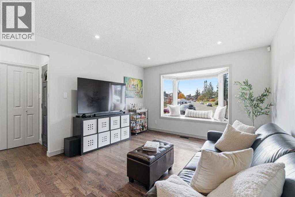 6352 Travois Crescent NW - photo 8