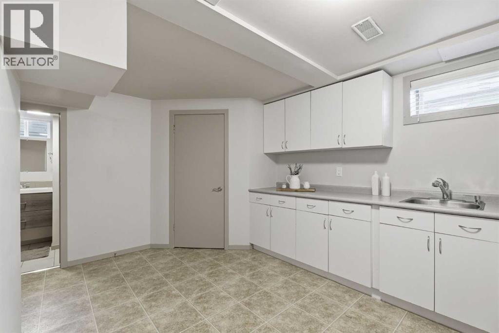 6352 Travois Crescent NW - photo 35