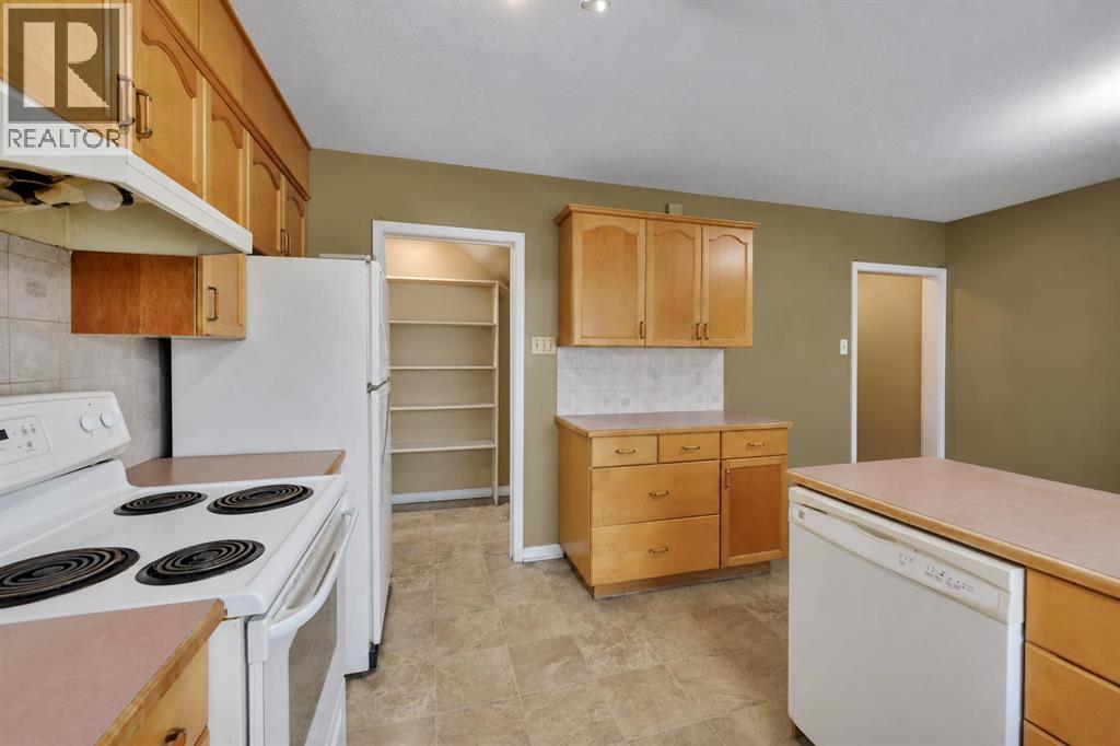 11 Poplar Crescent - 9
