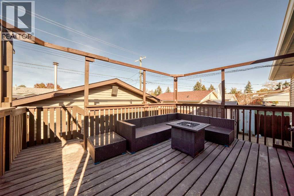 235 Margate Close NE - 22
