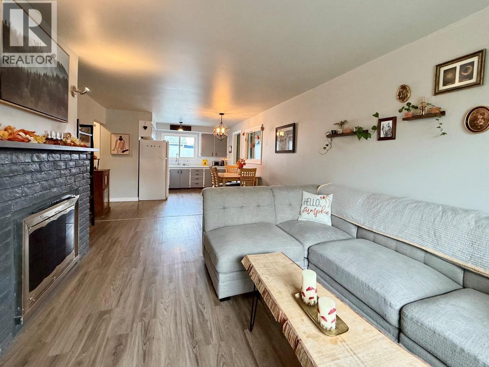 786 IRWIN STREET - 14