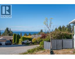 5007 Laurel Avenue, Sechelt, BC V7Z0B9 Photo 20