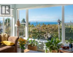 5007 Laurel Avenue, Sechelt, BC V7Z0B9 Photo 18