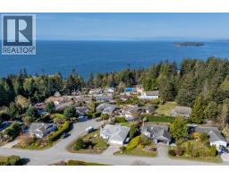 5007 Laurel Avenue, Sechelt, BC V7Z0B9 Photo 21