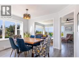 5007 Laurel Avenue, Sechelt, BC V7Z0B9 Photo 7