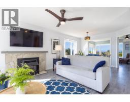 5007 Laurel Avenue, Sechelt, BC V7Z0B9 Photo 9
