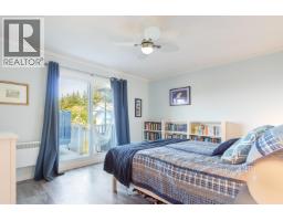 5007 Laurel Avenue, Sechelt, BC V7Z0B9 Photo 11
