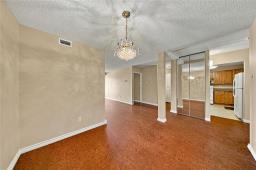 202 75 Swindon Way, Winnipeg, MB R3P0X2 Photo 13
