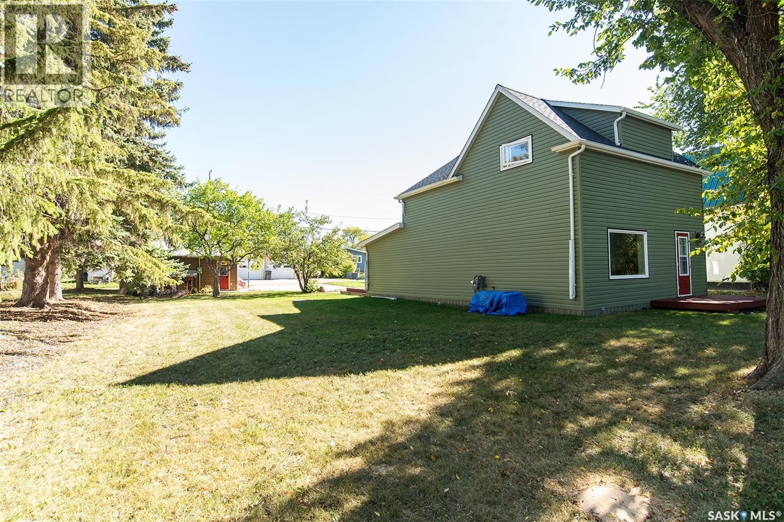 308 2nd STREET E, Wynyard — photo 34