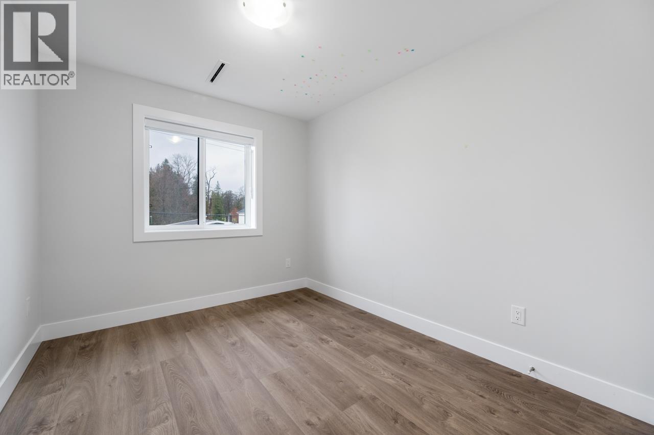 Photo of 5949 SHERBROOKE STREET 13