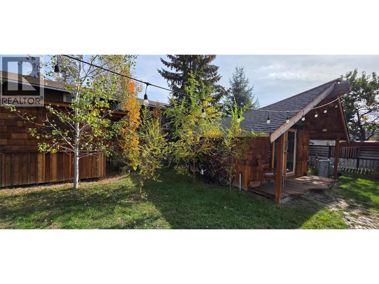 468 Sixth Avenue, Midway - Image 1