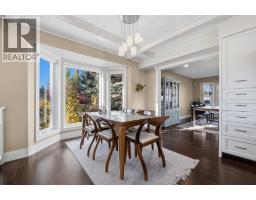 5pc Bathroom - 220 Hawkview Manor Circle Nw, Calgary, AB T3G3E5 Photo 8
