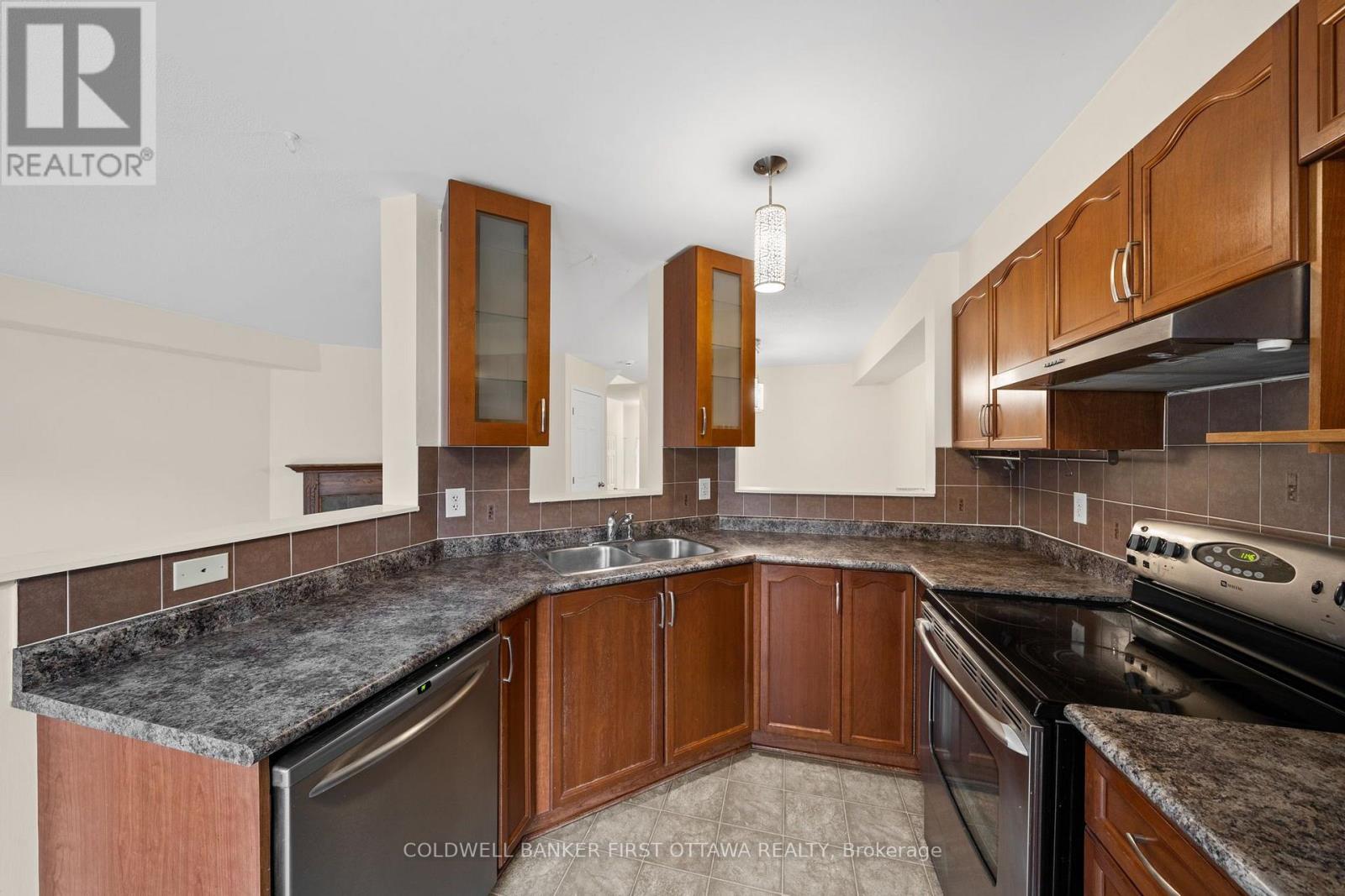 163 Romina Street — photo 19