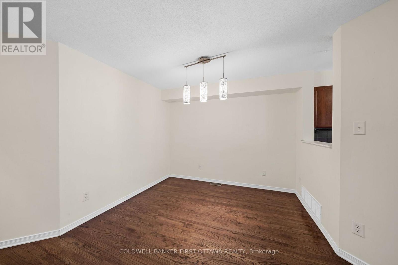 163 ROMINA STREET, Ottawa — photo 9