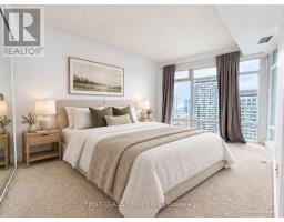 2912 - 2181 Yonge Street, Toronto, ON M4S3H7 Photo 10