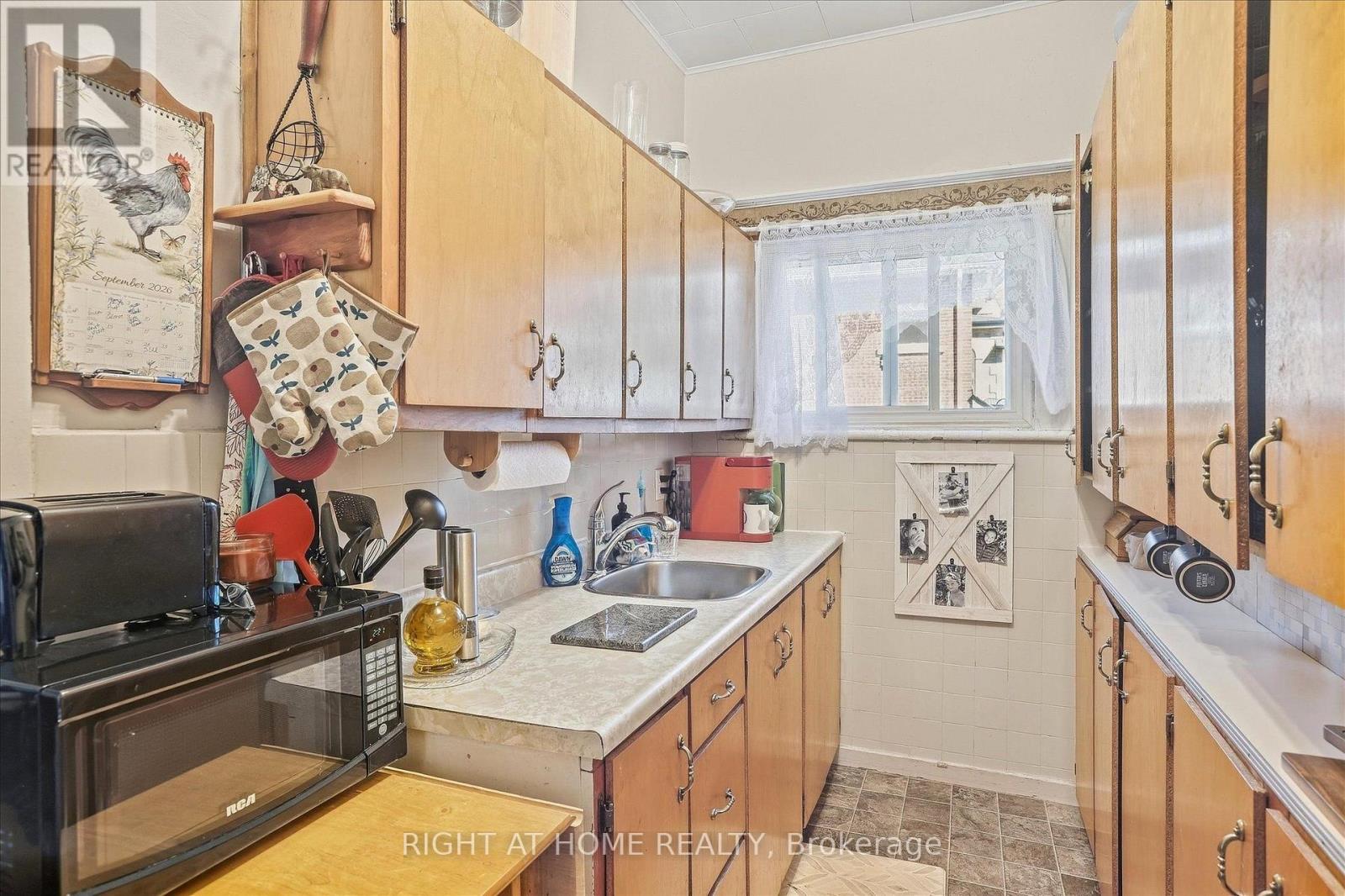 33 MELBOURNE Street West, Kawartha Lakes, ON photo 11
