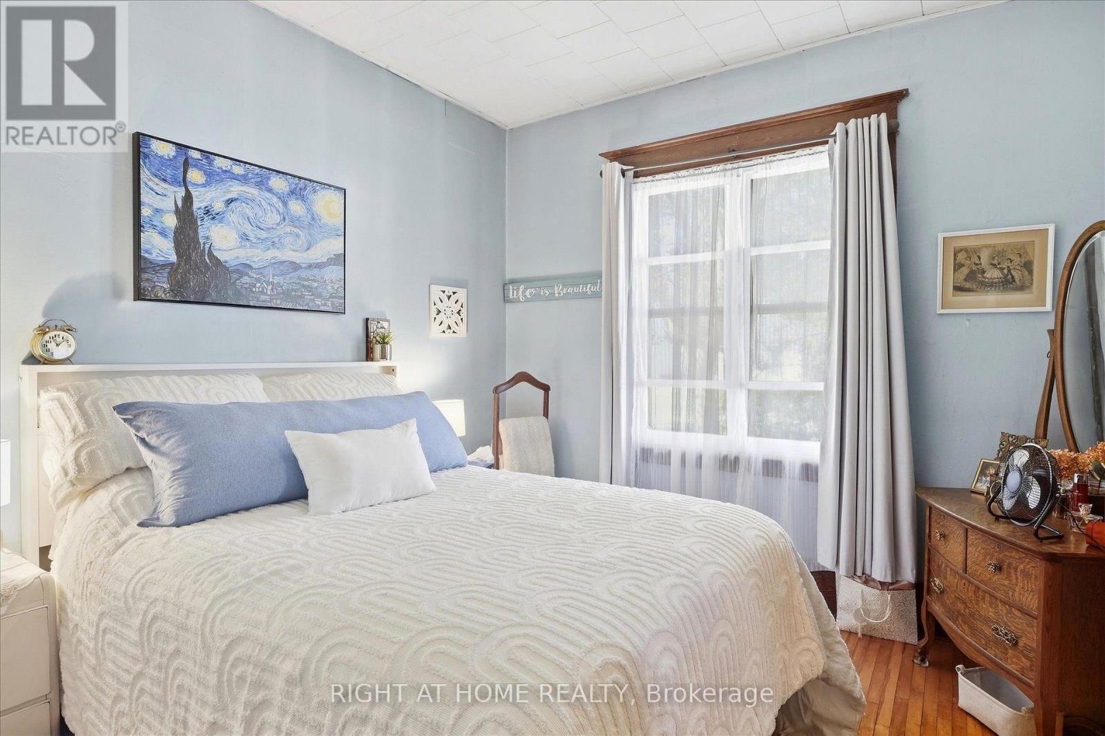 33 MELBOURNE Street West, Kawartha Lakes, ON photo 16