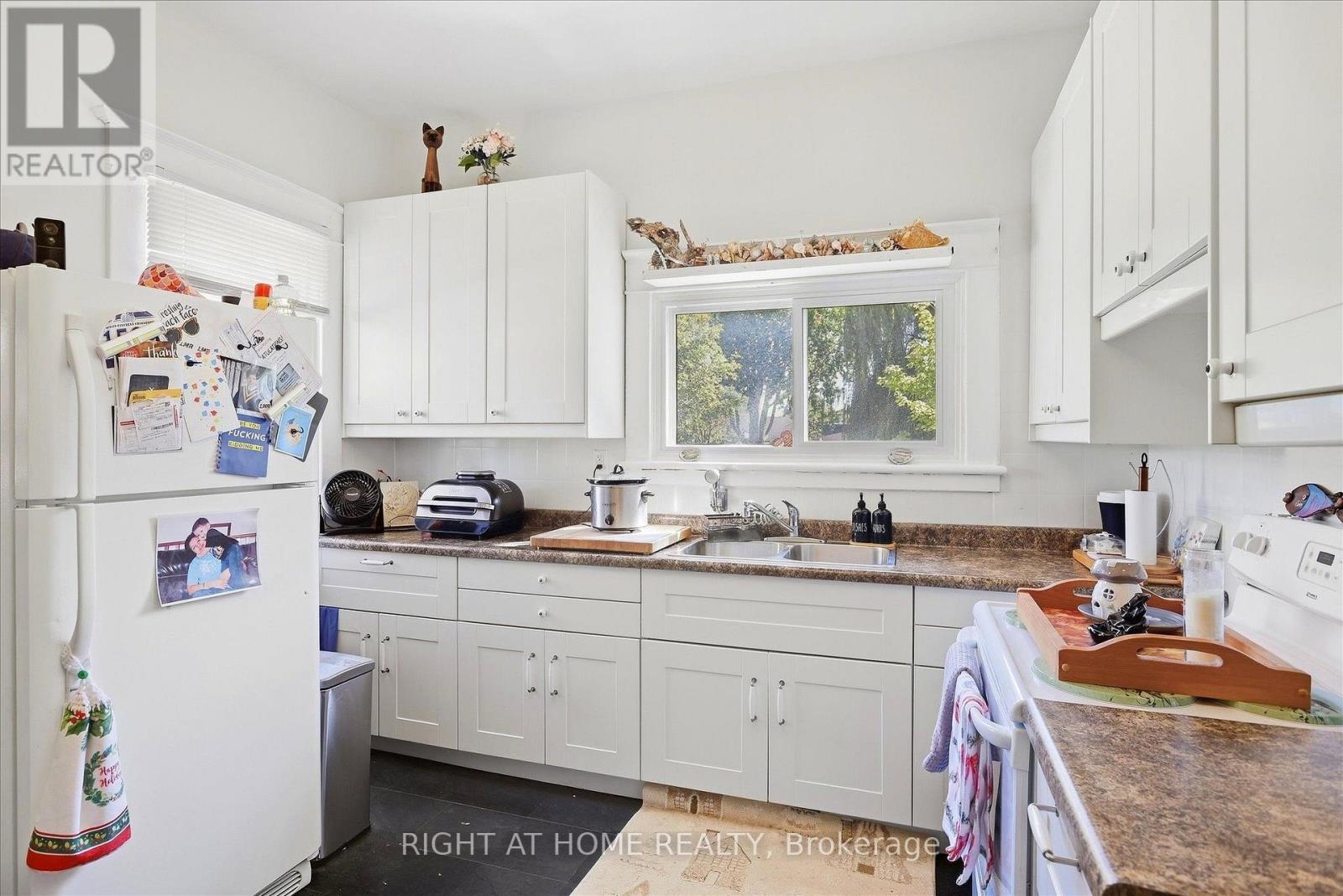 33 MELBOURNE Street West, Kawartha Lakes, ON photo 20