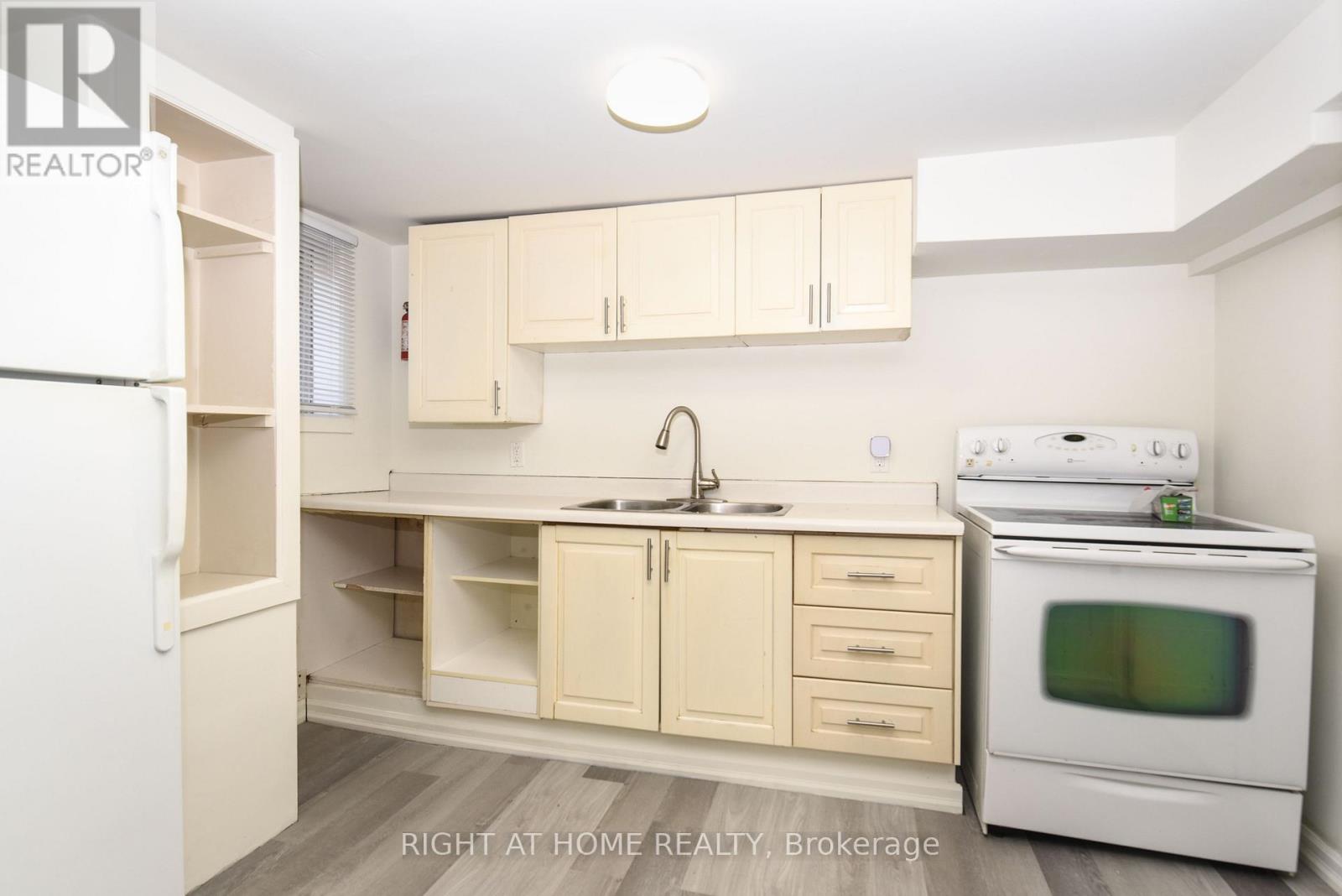 33 MELBOURNE Street West, Kawartha Lakes, ON photo 34