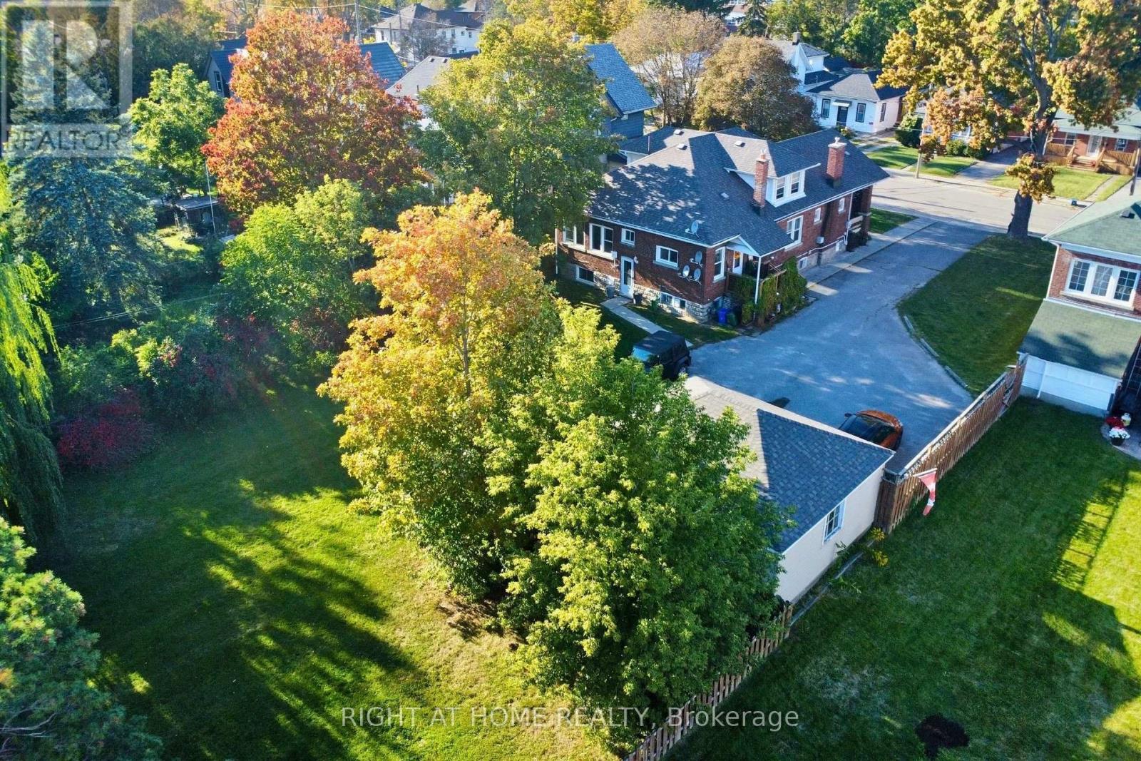 33 MELBOURNE Street West, Kawartha Lakes, ON photo 44