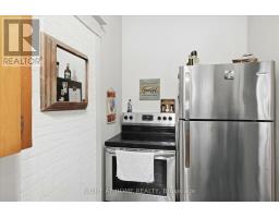 Kitchen - 33 Melbourne Street W, Kawartha Lakes, ON K9V2S7 Photo 13