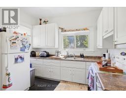 Kitchen - 33 Melbourne Street W, Kawartha Lakes, ON K9V2S7 Photo 20