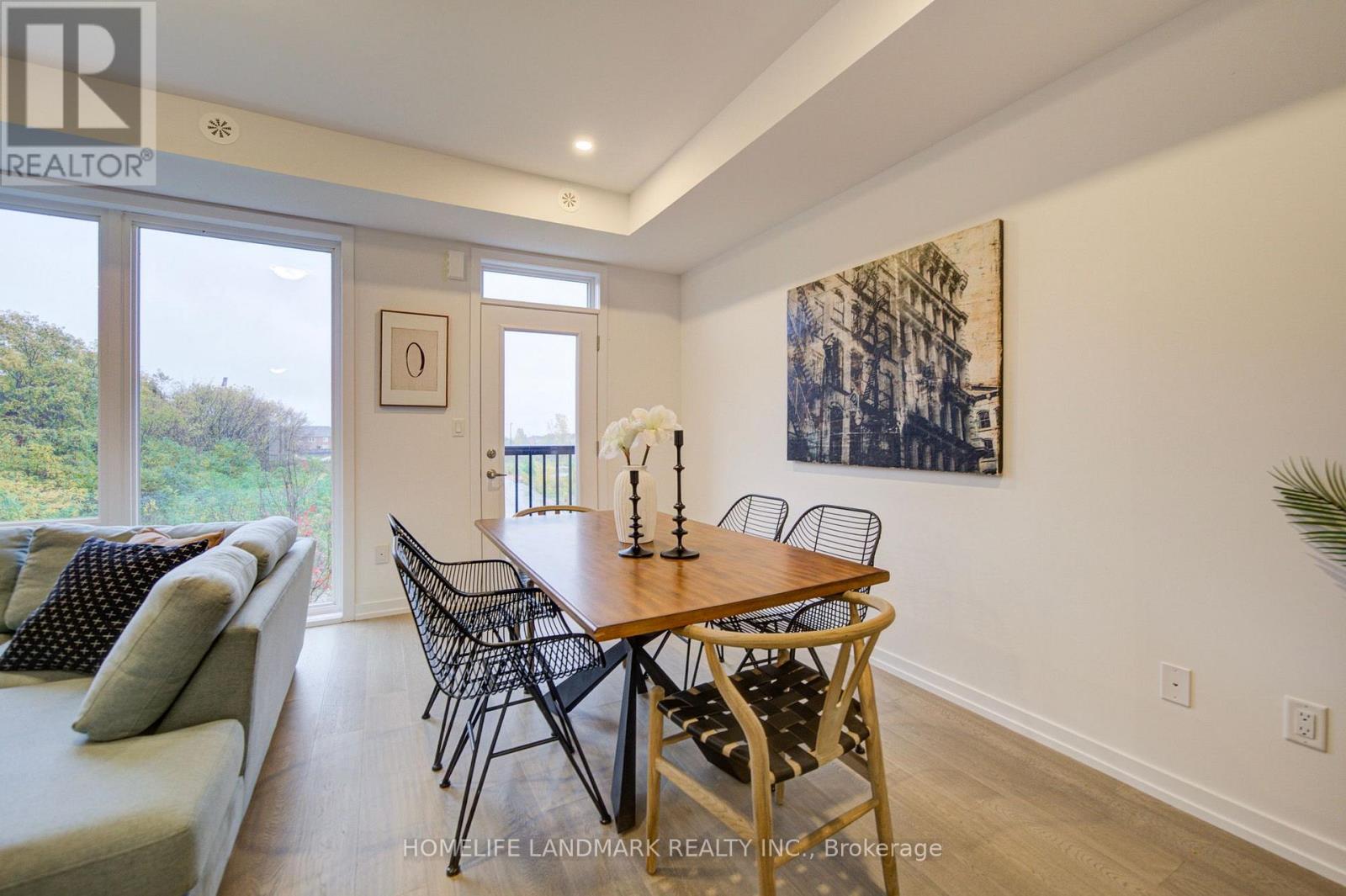11 BANCROFT LANE - 11