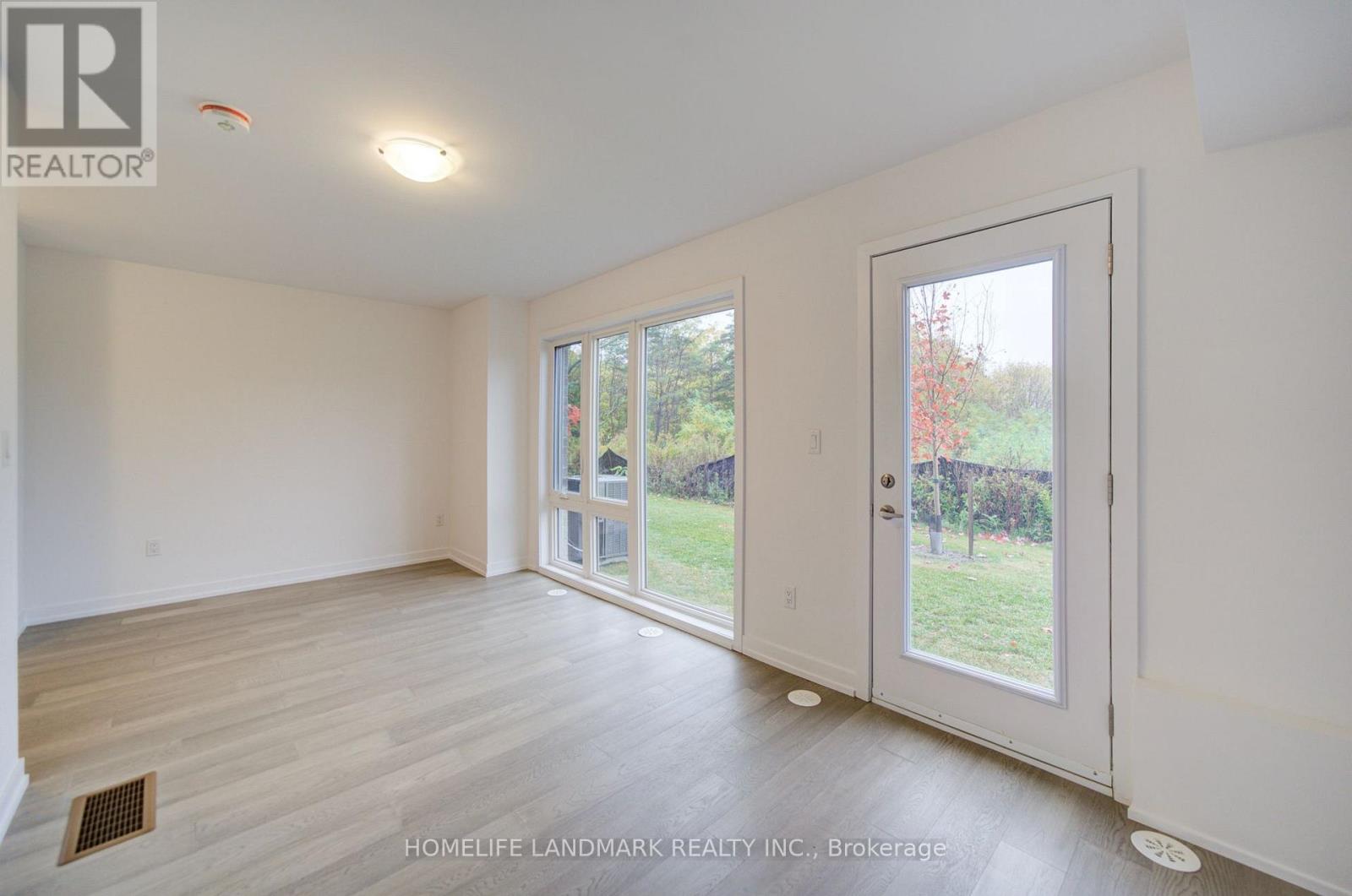 11 Bancroft Lane — photo 24