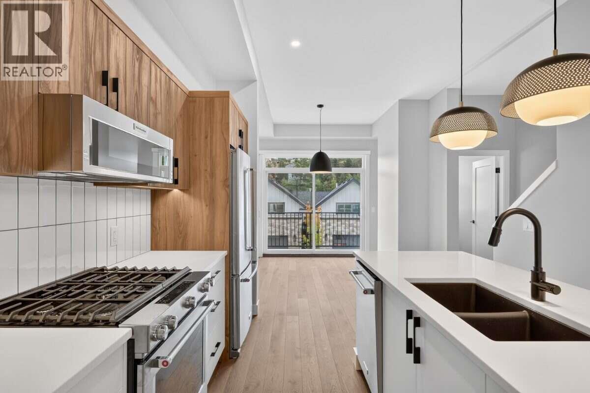 8 1550 Union Road, Kelowna