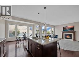 Kitchen - 799 New Brighton Drive Se, Calgary, AB T2Z1A1 Photo 12