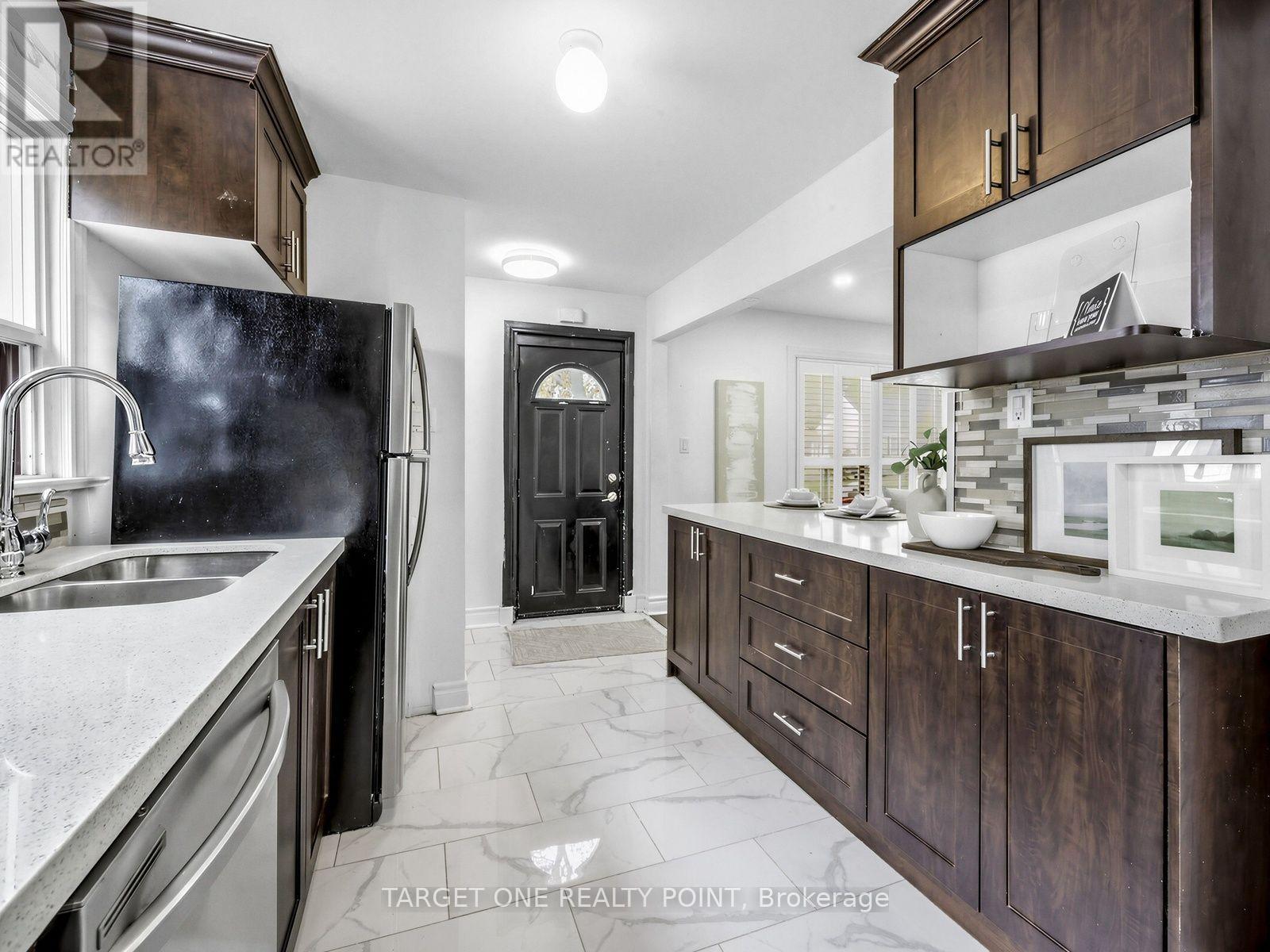 75 GRADWELL DRIVE - 15