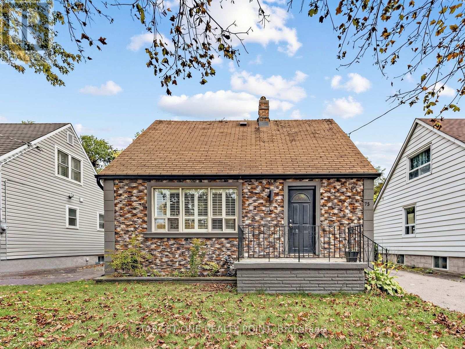 75 Gradwell Drive, Toronto, ON photo 3