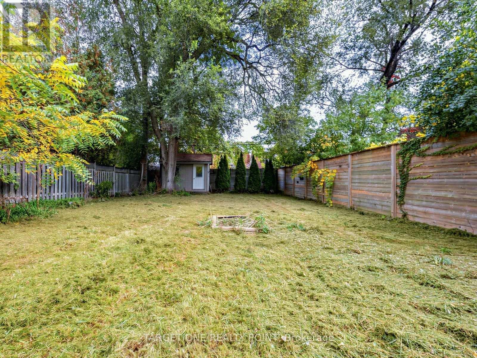 75 GRADWELL DRIVE - 30