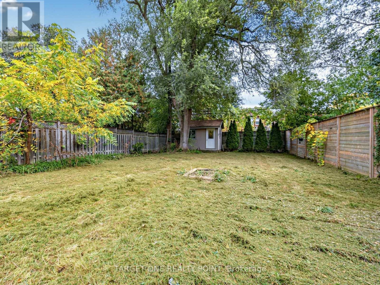 75 GRADWELL DRIVE - 31