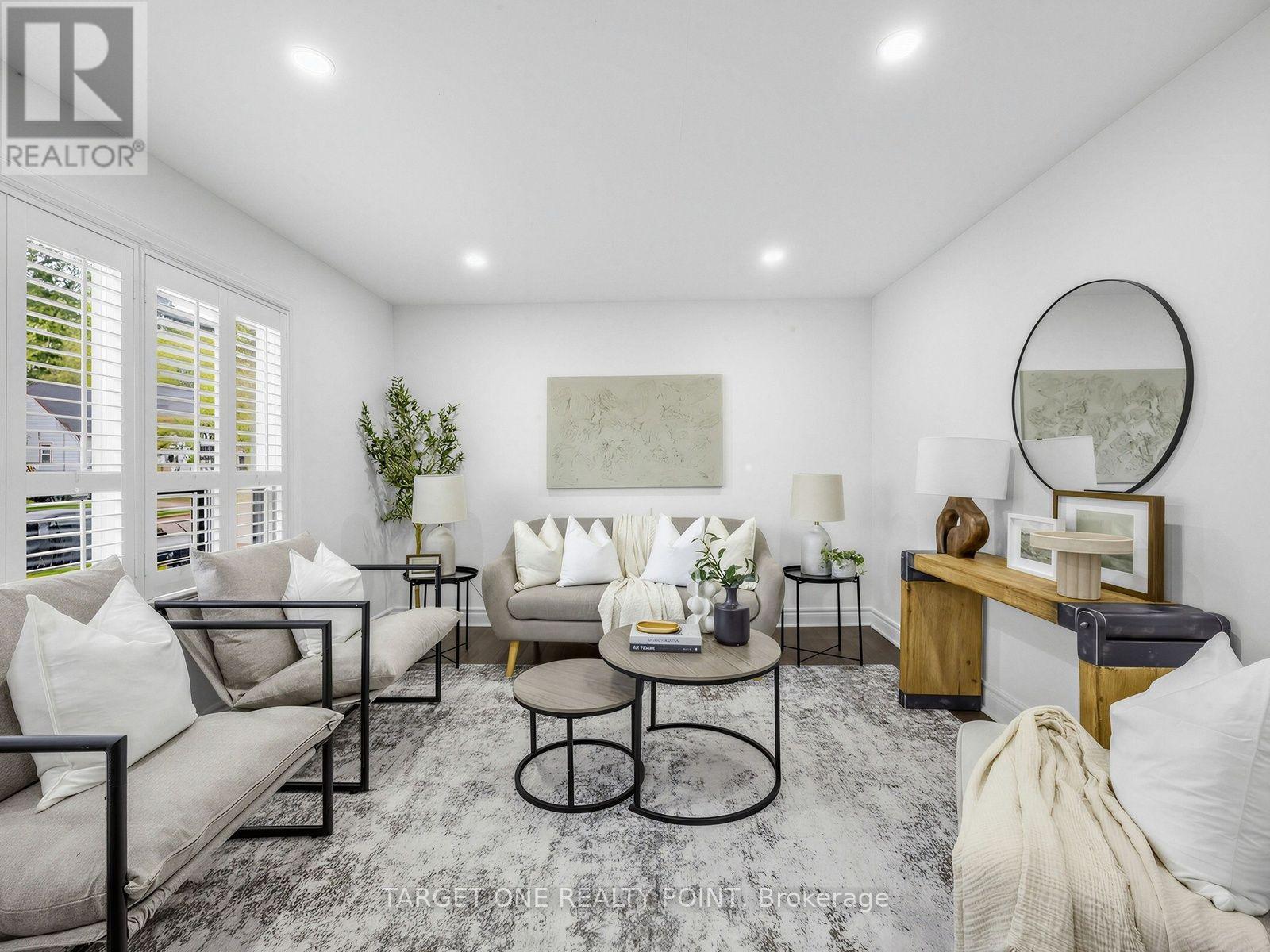 75 GRADWELL DRIVE - 9
