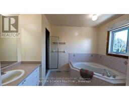6 Farmstead Road, Richmond Hill, ON L4S1V8 Photo 11