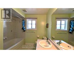 6 Farmstead Road, Richmond Hill, ON L4S1V8 Photo 12