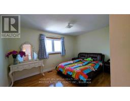 Bedroom 3 - 6 Farmstead Road, Richmond Hill, ON L4S1V8 Photo 7