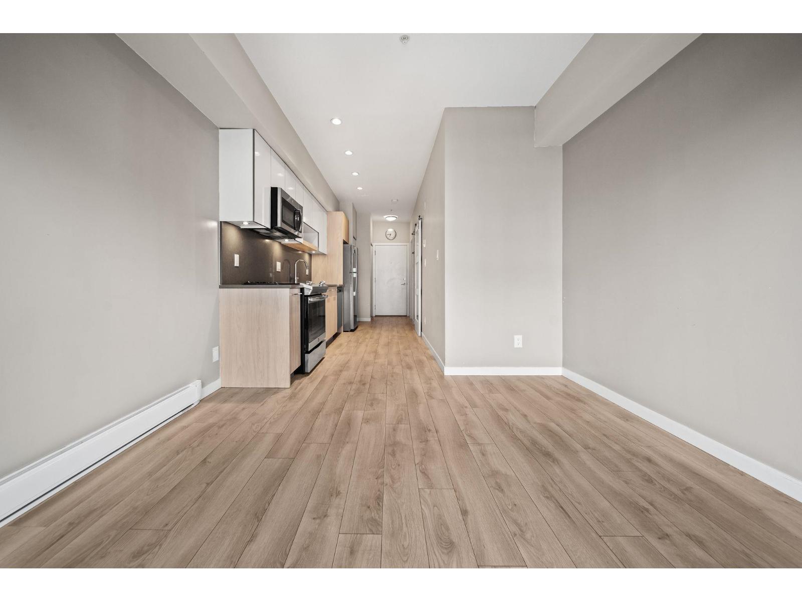 Photo of 303 13768 108 AVENUE 16